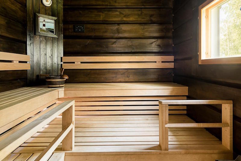 hirsitalo-meren-aarella-sauna